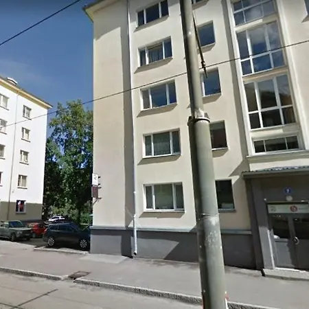 City Center Maneezi Eightball Lejlighed